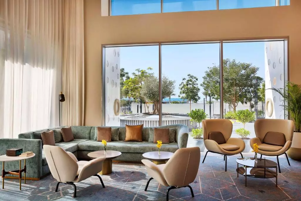 لابی TUMBI WEST PALM BEACH DUBAI pool